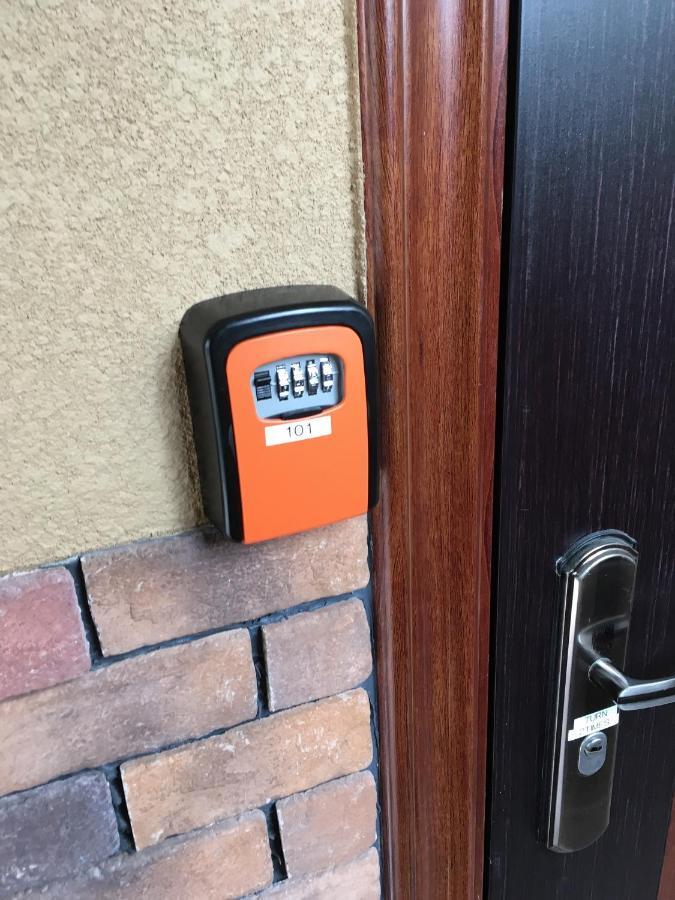 דירות אוסקה 玉出104 Wifi付 玉出駅から徒歩2分 地下鉄難波迄8分 מראה חיצוני תמונה